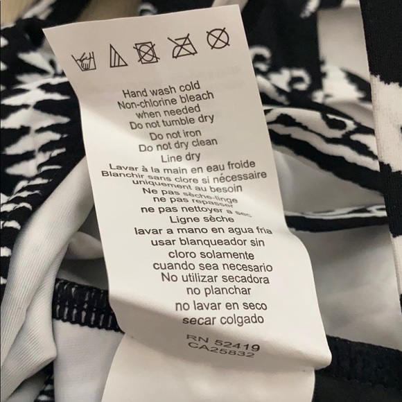 ✨LAST ONE✨ La Blanca Maori One-Piece Swimsuit - Picture 9 of 11